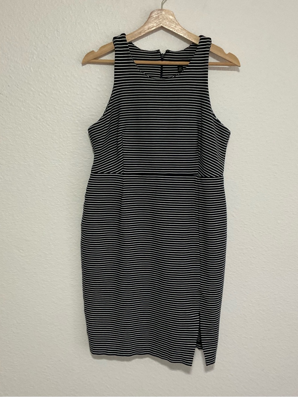 Banana Republic Navy Blue/White Striped Sleeveless Dress Size 12P